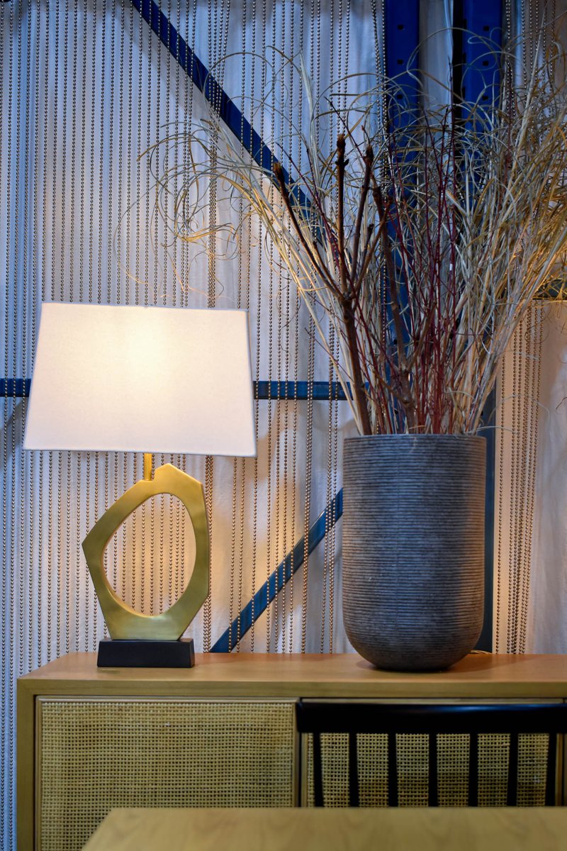 28-Inch Brass-Finish Sculptural Metal Table Lamp