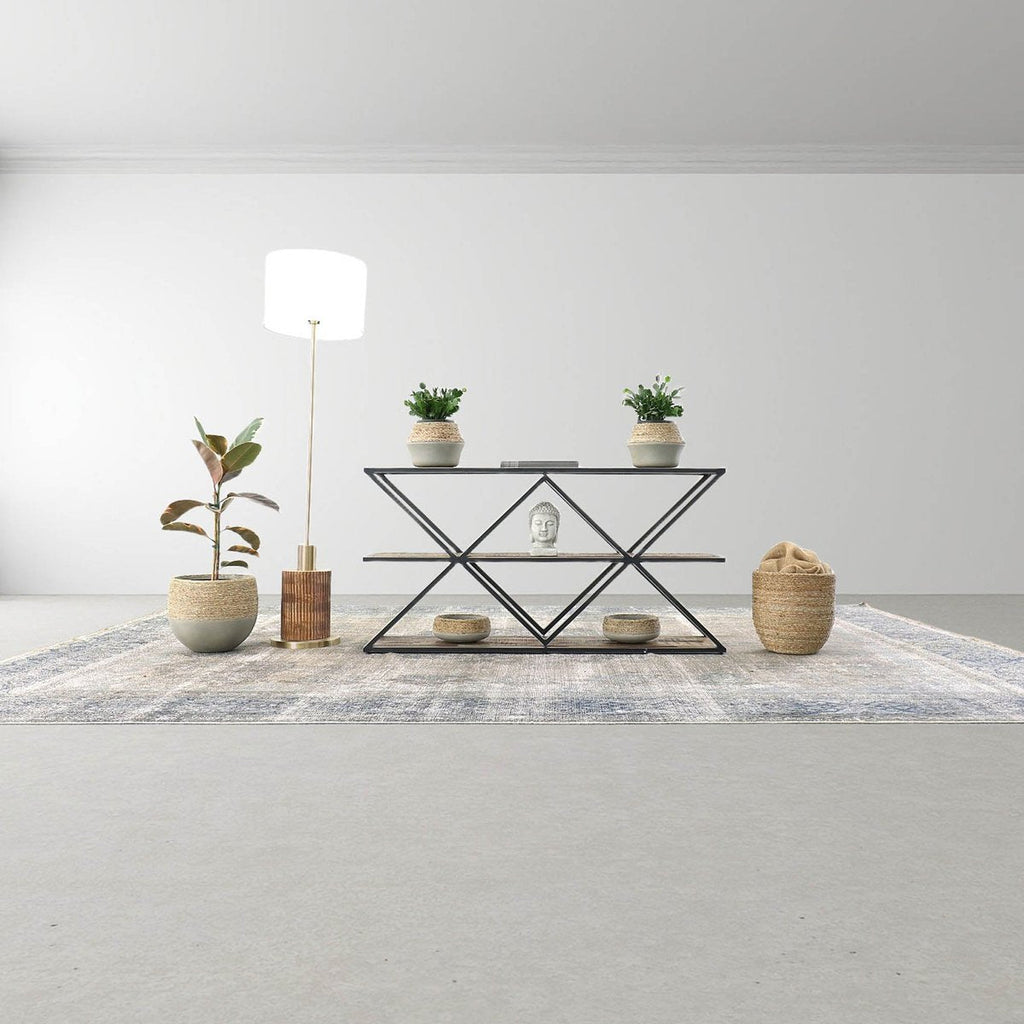 Lampadaire de 60 pouces en bois et fer finition laiton avec abat-jour en coton